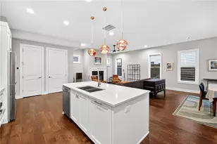 4036 Hazel Nut Ln, Atlanta, GA 30342 - Photo 7