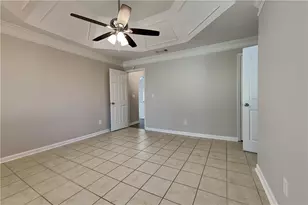 645 Magnolia Dr, Loganville, GA 30052 - Photo 9