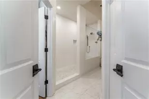 225 Briscoe Wy, Alpharetta, GA 30009 - Photo 27