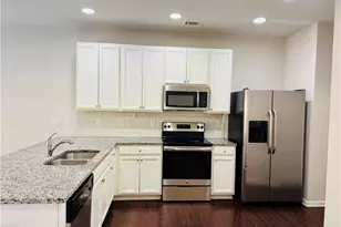 256 Highland Pointe Cir E, Dawsonville, GA 30534 - Photo 9