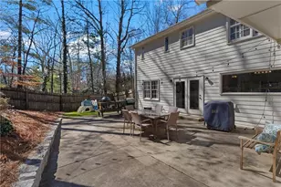 365 Earlston Dr, Atlanta, GA 30328 - Photo 37