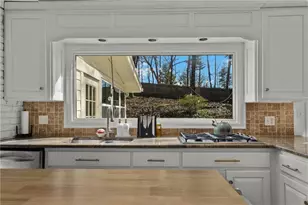 365 Earlston Dr, Atlanta, GA 30328 - Photo 15