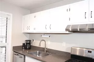 1509 Woodcliff Dr NE, Sandy Springs, GA 30329 - Photo 11