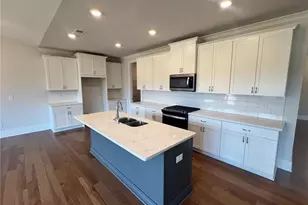 219 Willow St, Canton, GA 30114 - Photo 5