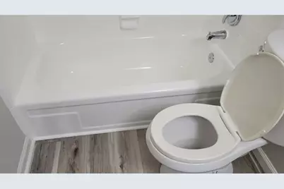 64 NW Chaumont Square NW, Atlanta, GA 30327 - Photo 13