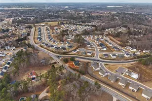 909 Prudence Dr, Lawrenceville, GA 30045 - Photo 7