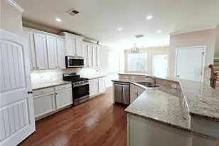 2638 Lake Manor Cir Circle, Duluth, GA 30096 - Photo 9