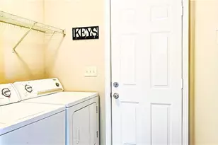 4445 Scotland Ct, Snellville, GA 30039 - Photo 11