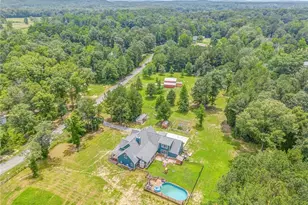 318 Quail Hollow Dr NW, Sugar Valley, GA 30746 - Photo 5