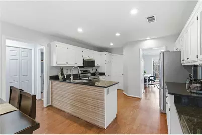 2155 Huntington Hill Trace, Buford, GA 30519 - Photo 29