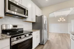 92 Camden Village Dr, Newnan, GA 30265 - Photo 5