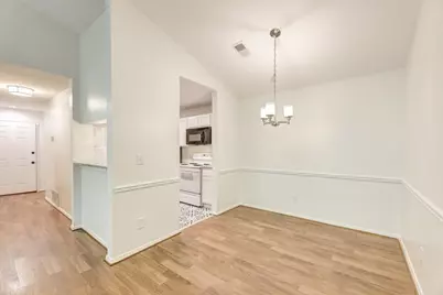 529 Warm Springs Circle, Roswell, GA 30075 - Photo 5