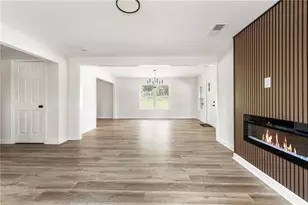 8859 Thomas Rd, Jonesboro, GA 30238 - Photo 13