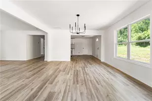 8859 Thomas Rd, Jonesboro, GA 30238 - Photo 7