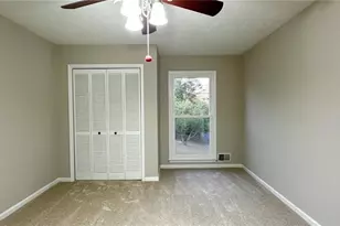 300 Timber Laurel Ln, Lawrenceville, GA 30043 - Photo 9