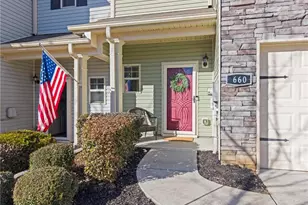 660 Oakside Pl, Acworth, GA 30102 - Photo 3