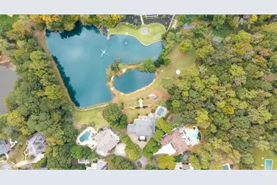 745 Brookwoods Trace, Atlanta, GA 30342 - Photo 11