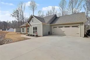 110 Rocky Branch Dr, Murrayville, GA 30564 - Photo 3