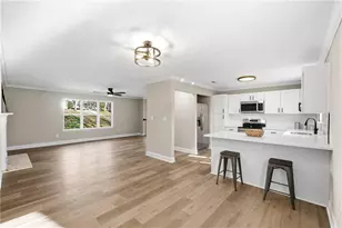 3260 Navajo Cir, Gainesville, GA 30501 - Photo 7