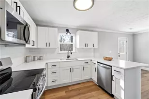 3260 Navajo Cir, Gainesville, GA 30501 - Photo 9