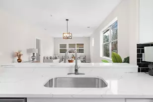 2230 Cheshire Bridge Rd NE, Atlanta, GA 30324 - Photo 5