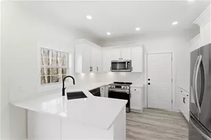 5560 Pilgrim Point Ext, Cumming, GA 30041 - Photo 17