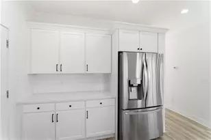 5560 Pilgrim Point Ext, Cumming, GA 30041 - Photo 13