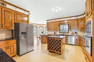 12145 Brookfield Club Dr, Roswell, GA 30075 - Photo 3