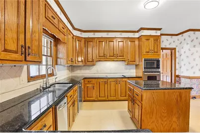 12145 Brookfield Club Drive, Roswell, GA 30075 - Photo 15