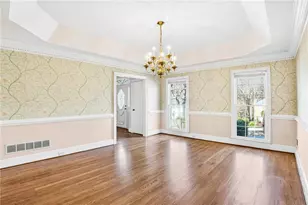 12145 Brookfield Club Dr, Roswell, GA 30075 - Photo 9