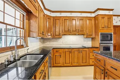 12145 Brookfield Club Drive, Roswell, GA 30075 - Photo 13