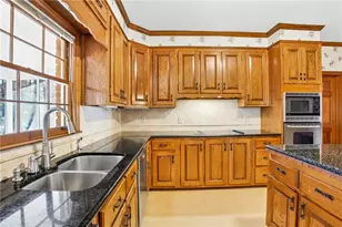 12145 Brookfield Club Dr, Roswell, GA 30075 - Photo 13