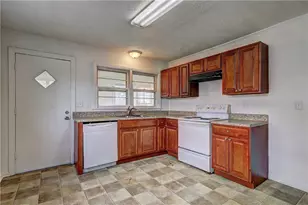 4611 City View Dr, Forest Park, GA 30297 - Photo 3