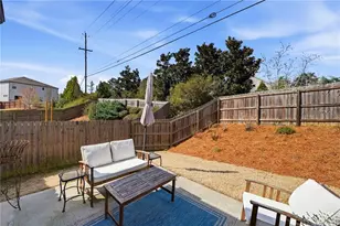 207 Meadows Ct, Woodstock, GA 30189 - Photo 33