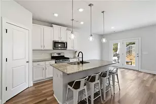 207 Meadows Ct, Woodstock, GA 30189 - Photo 3