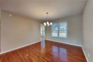 4880 Camberbridge Dr, Alpharetta, GA 30022 - Photo 5