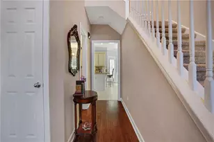 2464 Shingle Oak Ct, Lawrenceville, GA 30043 - Photo 3