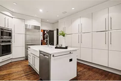 2525 Peachtree Road NE #28, Atlanta, GA 30305 - Photo 15