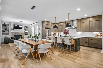 4526 Meadowland Way, Flowery Branch, GA 30542 - Photo 7