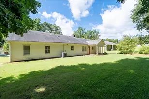 334 Bridgewood Dr SE, Conyers, GA 30094 - Photo 31