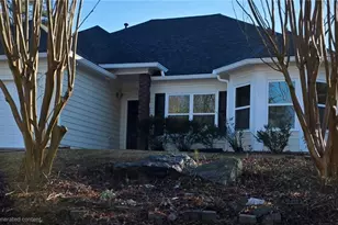 863 Cedar Branch Ln, Lawrenceville, GA 30043 - Photo 1