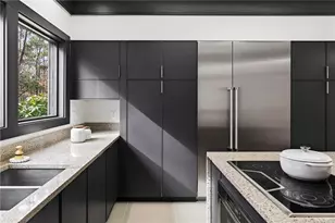 5775 Winterthur Ln NW, Sandy Springs, GA 30328 - Photo 23