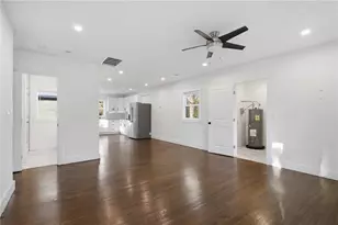 303 Glen Iris Dr, Monroe, GA 30655 - Photo 7