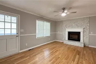 1735 Ridgefield Dr, Roswell, GA 30075 - Photo 13
