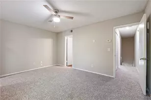 580 Northridge Crossing Dr, Atlanta, GA 30350 - Photo 9