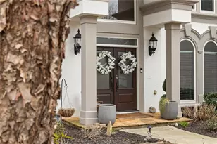 9395 Stoney Ridge Ln, Alpharetta, GA 30022 - Photo 3