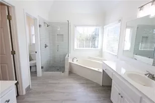 1056 Oak Hollow Ct, Lawrenceville, GA 30043 - Photo 11