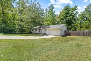 2967 Harold Dean Dr, Marietta, GA 30066 - Photo 3