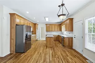 3805 Jones Creek Dr, Buford, GA 30519 - Photo 3