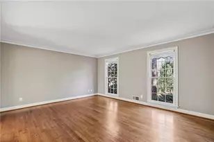 5189 Hidden Branches Cir, Dunwoody, GA 30338 - Photo 3